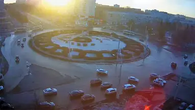 Skrzyżowanie Bulwaru Budowniczych - Lenina kamera na żywo