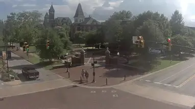 투머스 오크스, 오번 시 웹캠 라이브 스트림