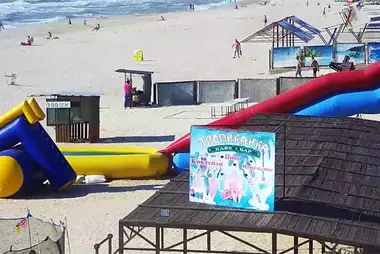 Webcam on the beach of the Tropikanka recreation center in Kirillovka on the Fedot Spit