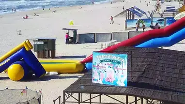 Plaża ośrodka rekreacyjnego Tropikanka w Kirillovku kamera na żywo