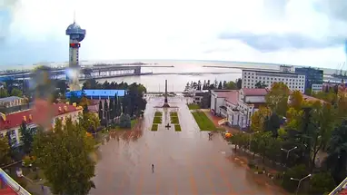 Ekim Devrimi Meydanı, Tuapse canlı web kamerası