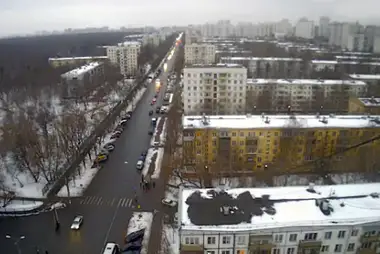 Webcam on Yunykh Lenintsev Street