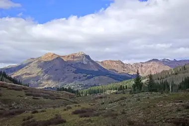 Upper East River Valley, Gothic