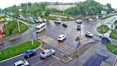 Веб-камера Перекресток Трофимова - Васильева, Бийск в реальном времени