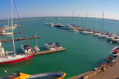 Webcam at the yacht club in Odessa Vorontsov Lighthouse