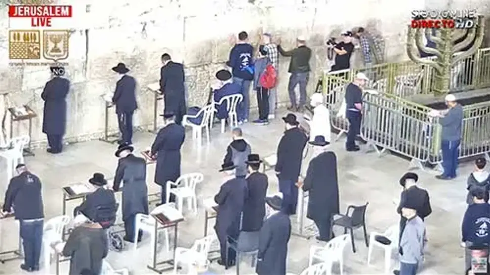 ライブカメラ 嘆きの壁広場 ️ camera24