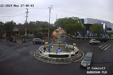 Patung Bola Dunia PLN 沃诺萨里