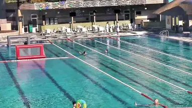 "Yalta-Intourist" otelinin yüzme havuzu canlı web kamerası